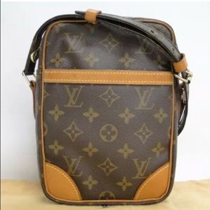 🌟AUTH BEAUTIFUL🌟CROSSBODY LOUIS VUITTON